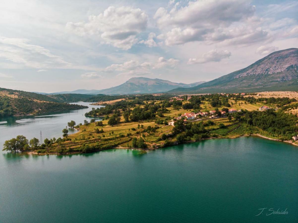 Holiday Home Marija Vrlika Exterior photo